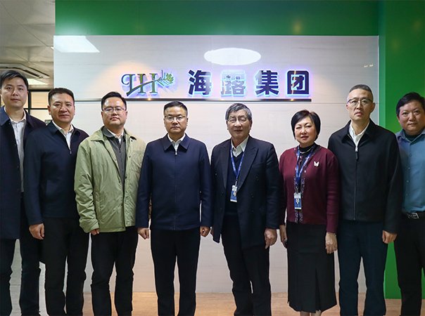 德阳市旌阳区政府到访集团调研交流